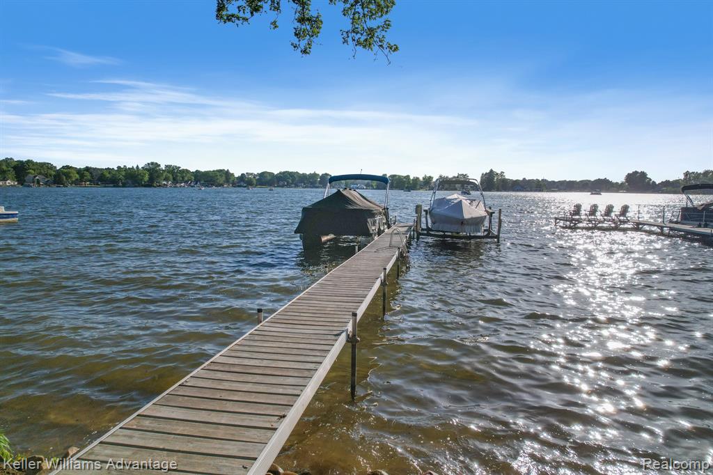 4253 Hunters Drive, Highland, MI 48356 — Photo 53