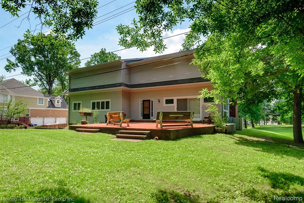 7181 MUERDALE, West Bloomfield, MI — Photo 44