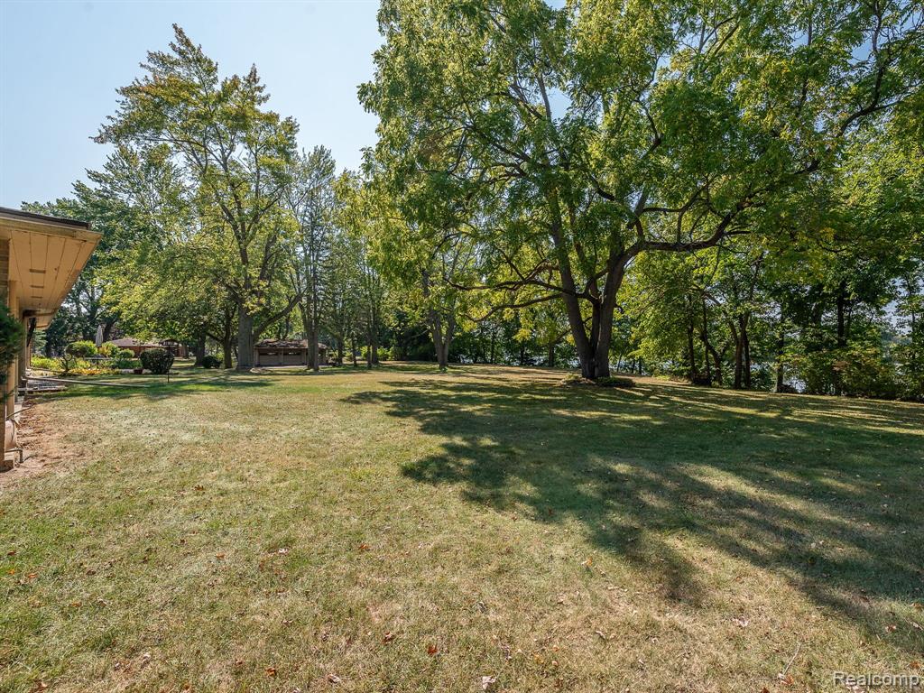 915 RED MILL Drive, Tecumseh, MI 49286 — Photo 47