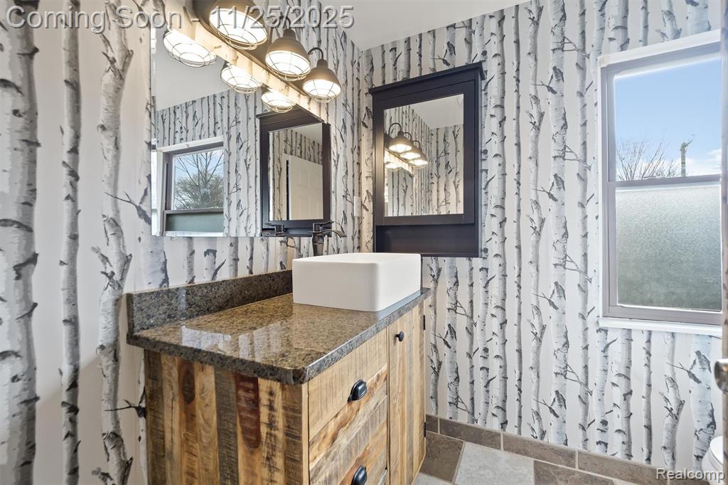 13111 Nadine Avenue, Huntington Woods, MI — Photo 19
