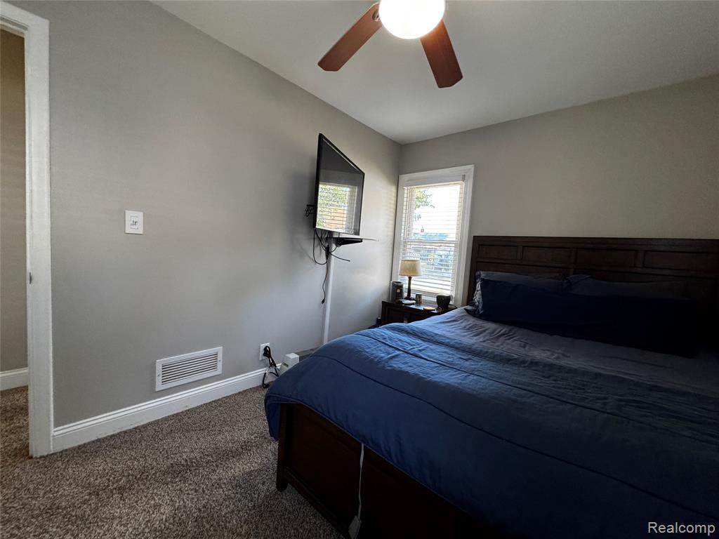 61 E Brickley, Hazel Park, MI 48030 — Photo 11