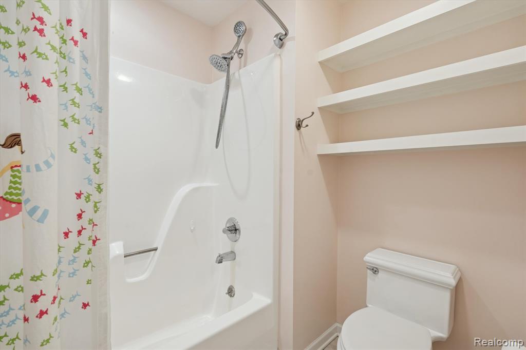 5203 N Bancroft, Bancroft, MI 48429 — Photo 38