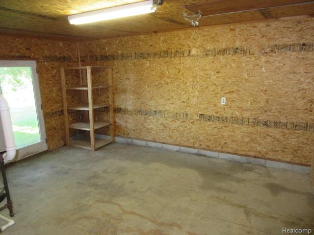 4870 LAKEVIEW Boulevard, Clarkston, MI 48348 — Photo 34