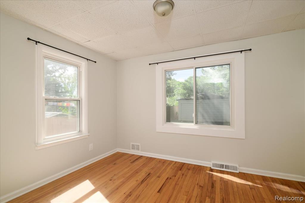 967 Alberta Street, Ferndale, MI 48220 — Photo 10