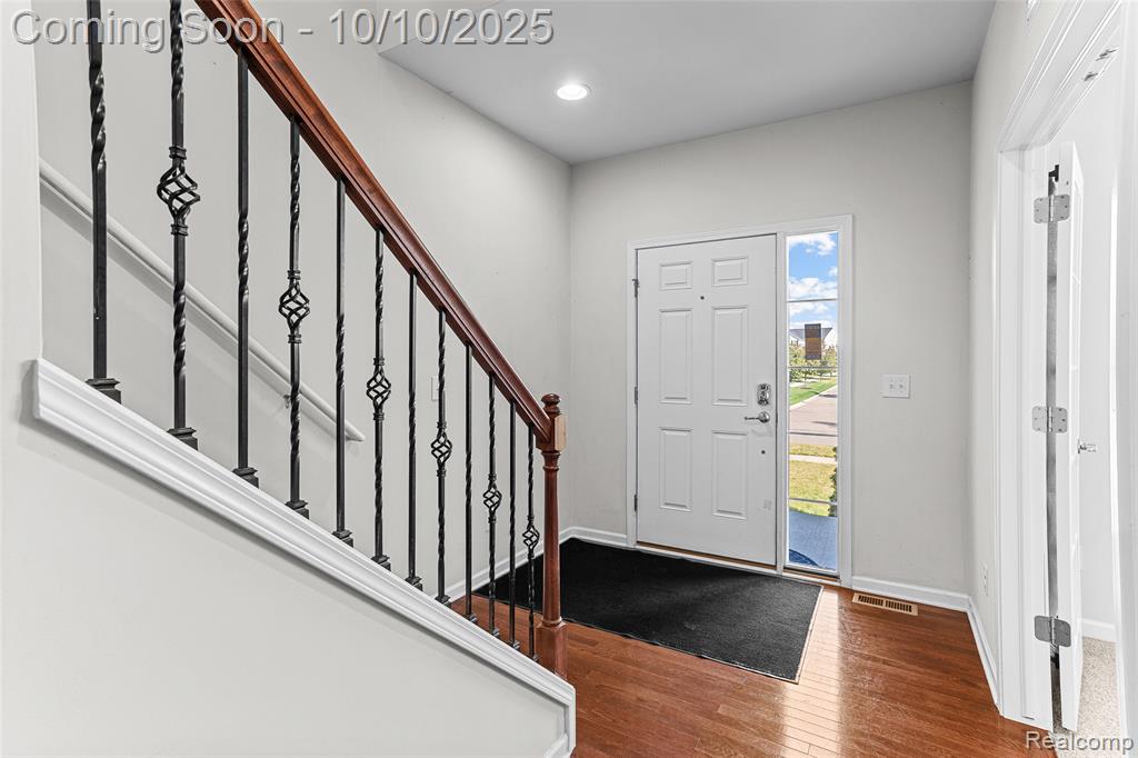 57797 Village Drive, New Hudson, MI 48165 — Photo 6