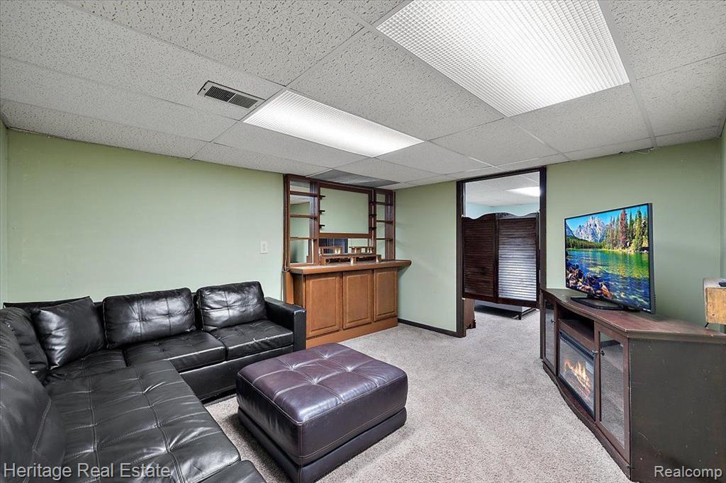 2855 ROUNDTREE Drive, APT 104 L, Troy, MI 48083 — Photo 21