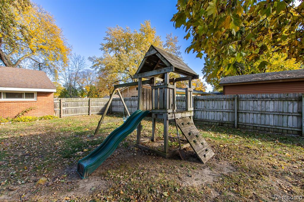 4083 Ledgestone Drive, Waterford, MI 48329 — Photo 40