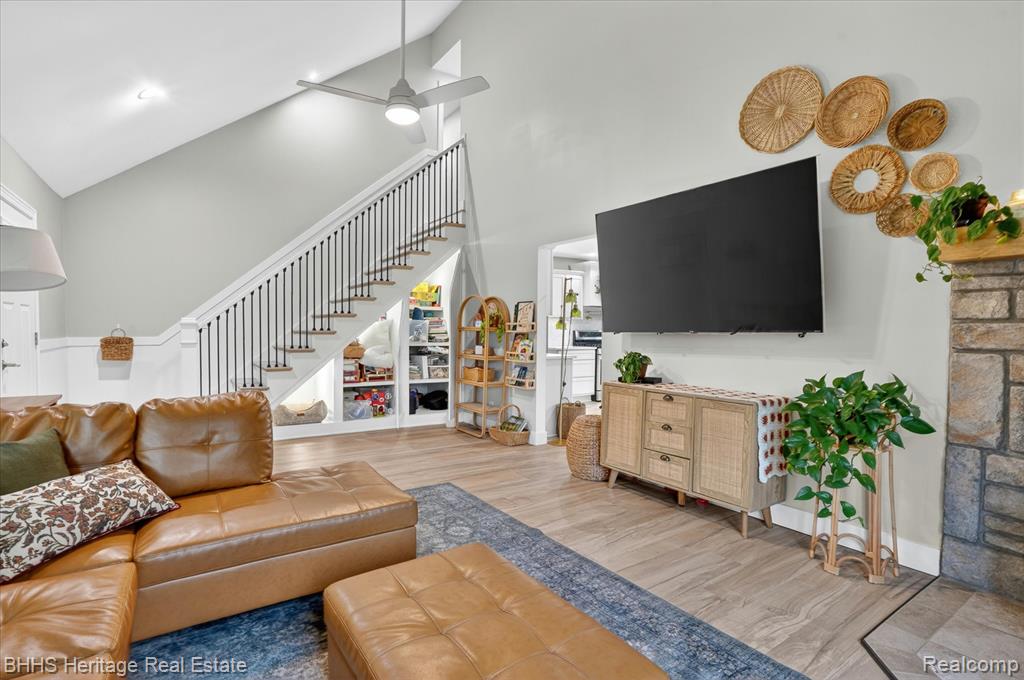 5835 Warner Road, Fowlerville, MI 48836 — Photo 8