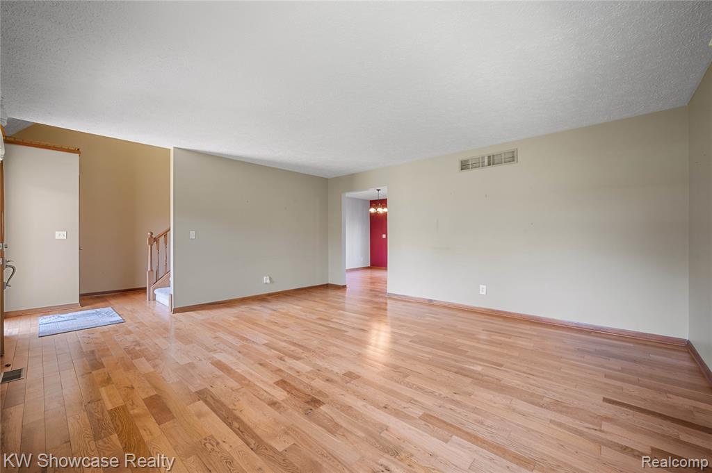 7362 Colby Lake Road, Laingsburg, MI 48848 — Photo 9