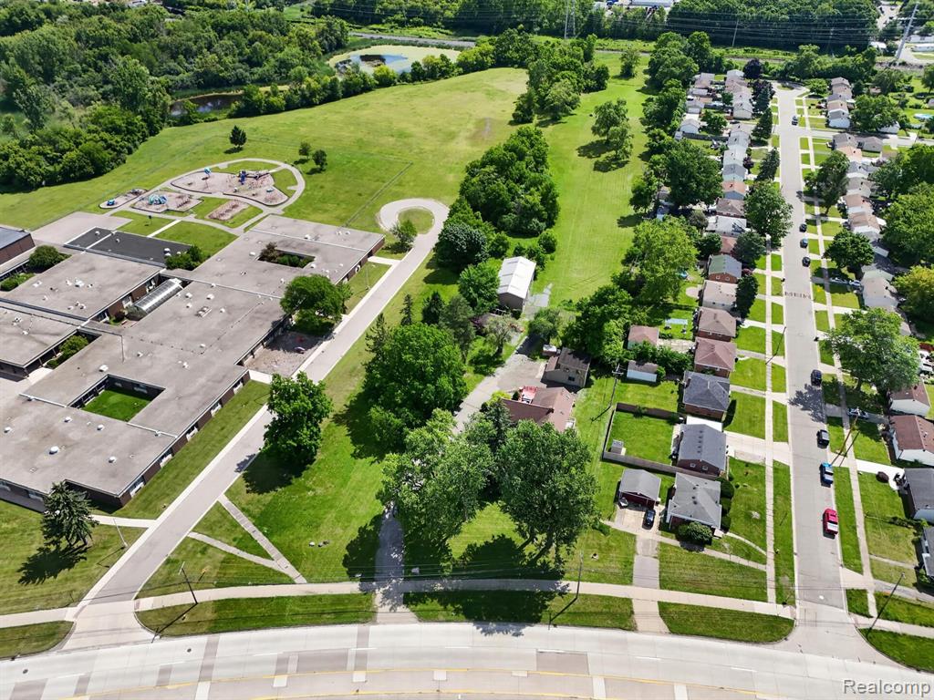 1684 Baldwin Avenue, Pontiac, MI 48340 — Photo 22