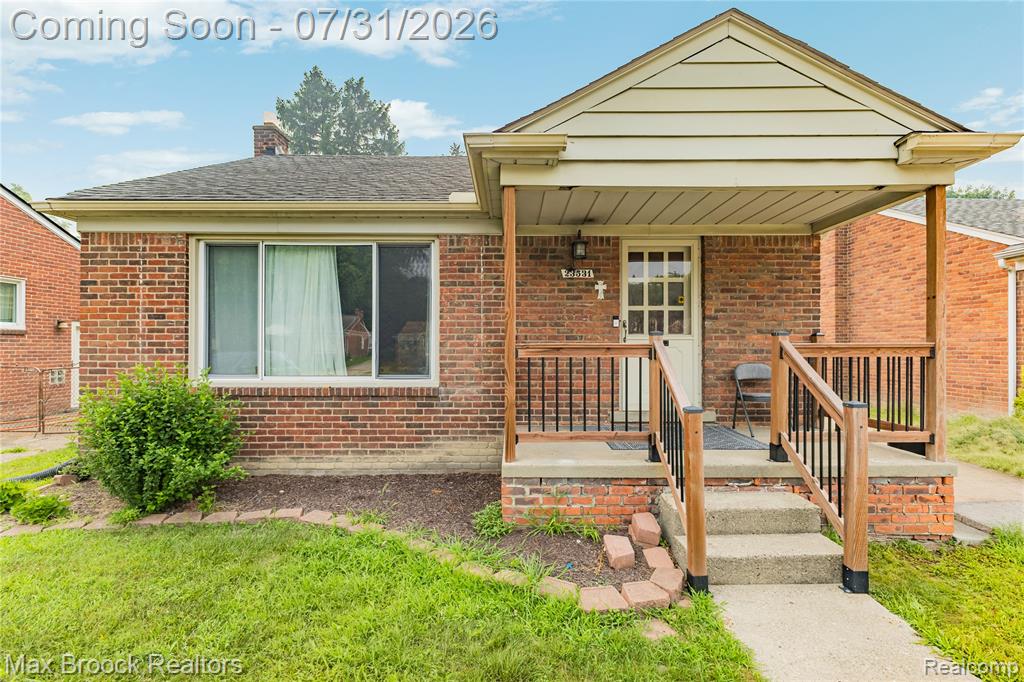 23531 Scotia Road, Oak Park, MI 48237
