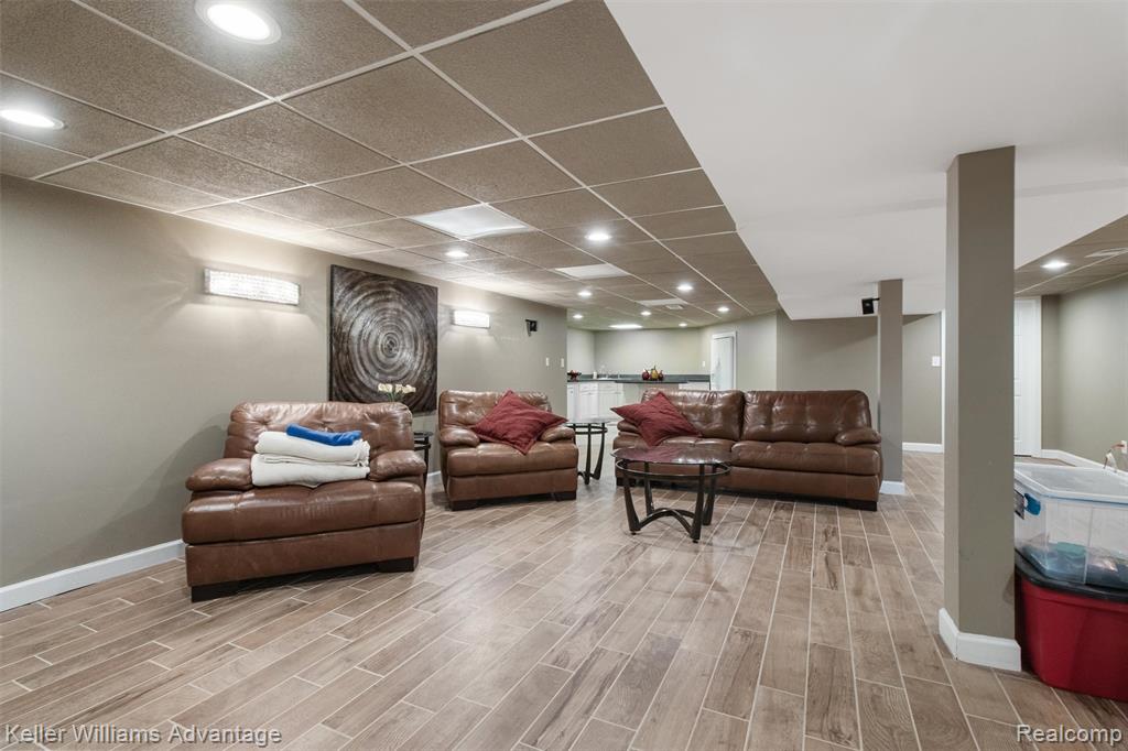 4656 Stoneview, West Bloomfield, MI — Photo 50