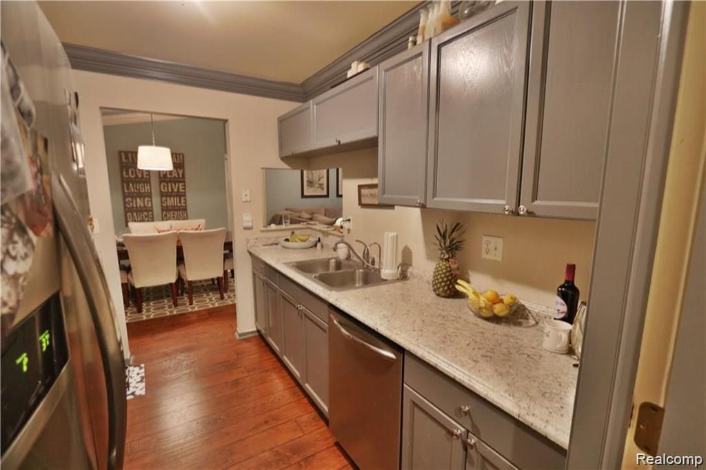 5445 Pine Aires Drive, Sterling Heights, MI 48314 — Photo 6