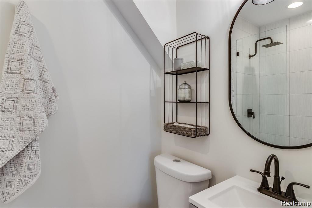 435 STARKWEATHER Street, Plymouth, MI 48170 — Photo 19