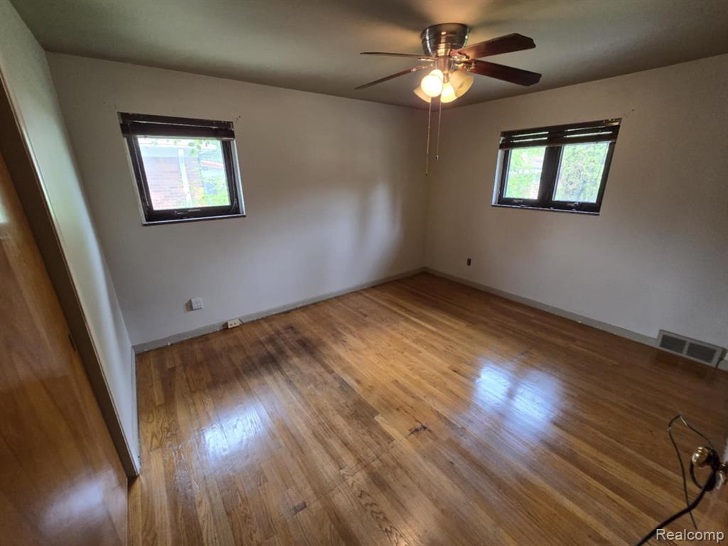 9036 Merriman Road, Livonia, MI 48150 — Photo 15