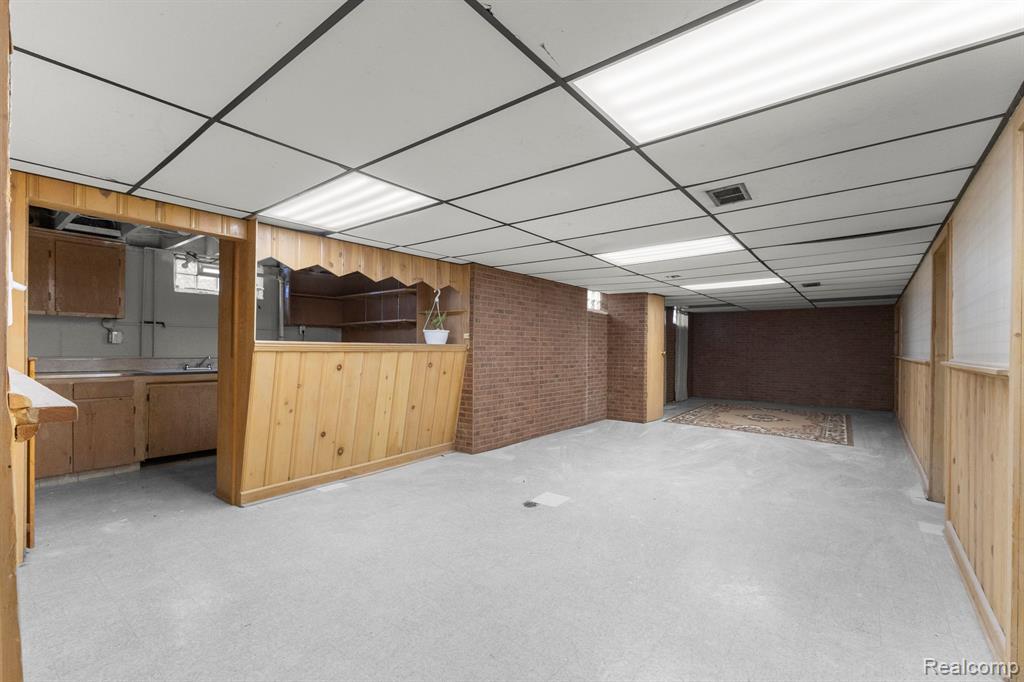 7011 ROSEMARY Street, Dearborn Heights, MI 48127 — Photo 22