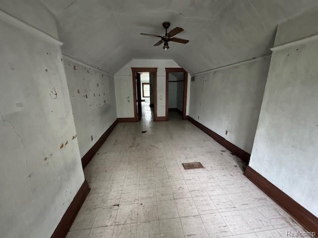 566 Elm Street, Wyandotte, MI 48192 — Photo 11