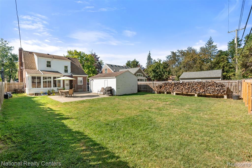 10834 Talbot Avenue, Huntington Woods, MI — Photo 30