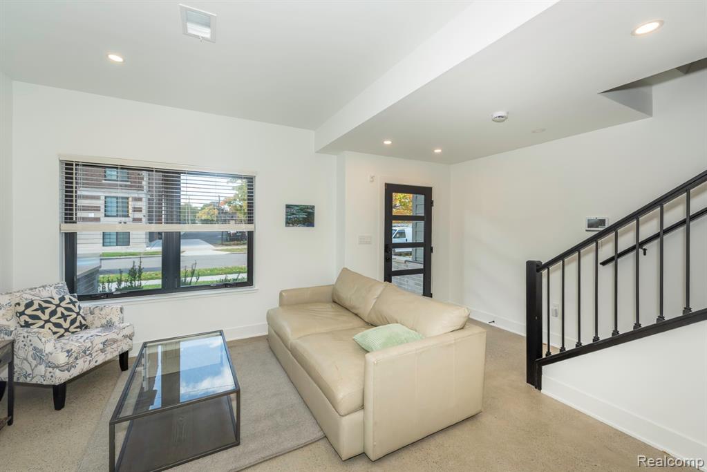 7536 Churchill Street, C19, Detroit, MI 48206 — Photo 3