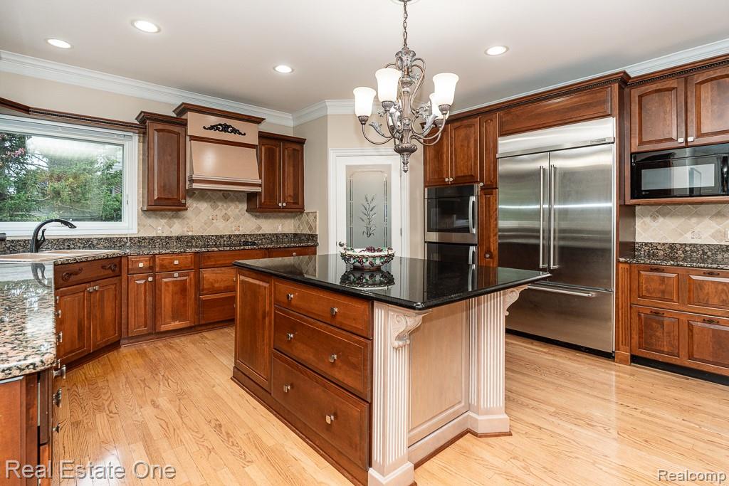 2483 Spyglass Drive, Oakland, MI — Photo 25