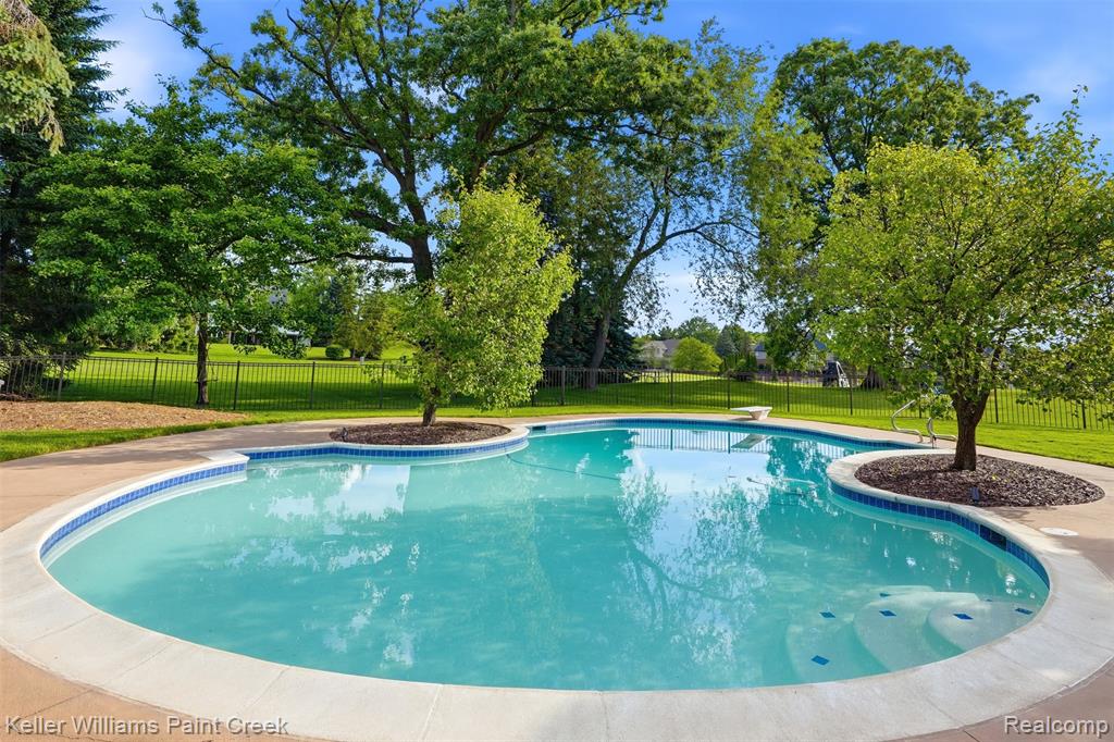 2784 Murfield Court, Rochester, MI 48306 — Photo 38
