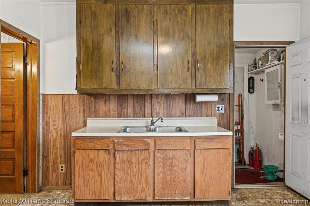 8151 Dayton Street, Detroit, MI 48210 — Photo 15