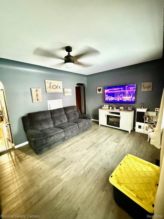 5036 Moore Street, Wayne, MI 48184 — Photo 3