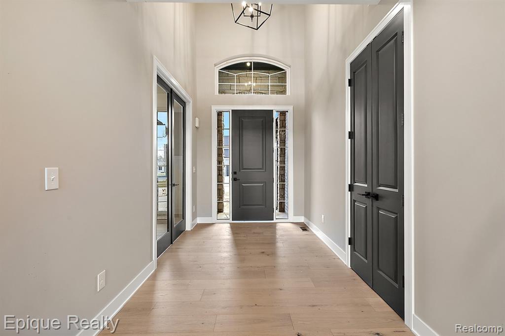 50605 Mistwood Drive, Macomb, MI 48042 — Photo 5