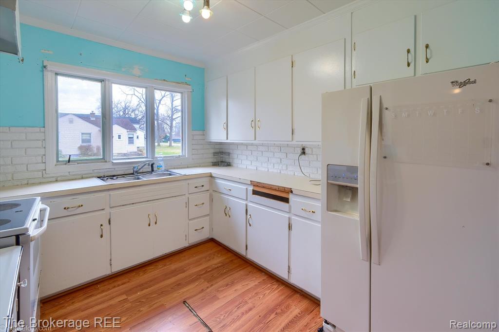 6449 Lapeer Road, Burton, MI 48509 — Photo 19