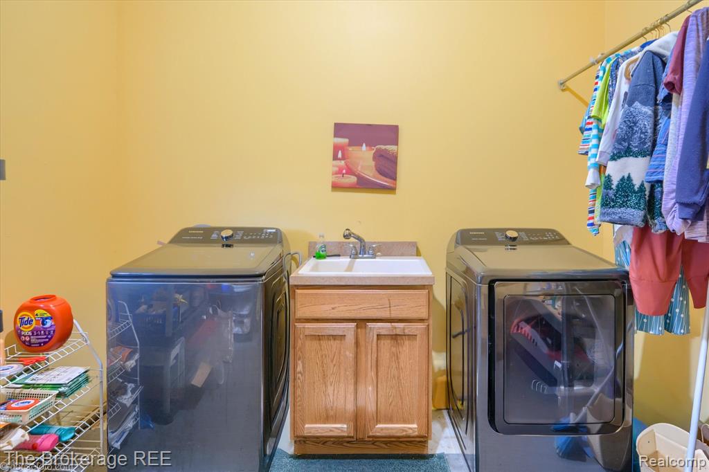 10047 Fox Run Drive, Davison, MI 48423 — Photo 48