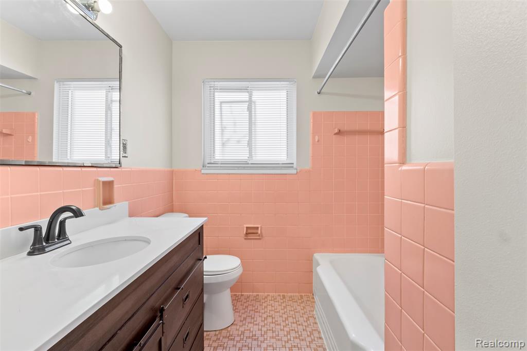 7235 Stout Street, Detroit, MI 48228 — Photo 14