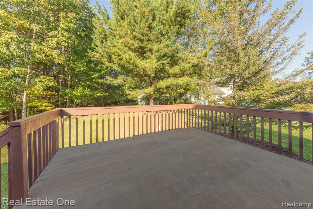 9970 Whispering Woods Drive, Pinckney, MI 48169 — Photo 5