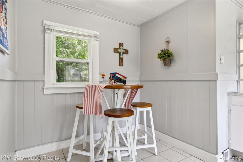 890 FARNSWORTH Road, White Lake, MI — Photo 15