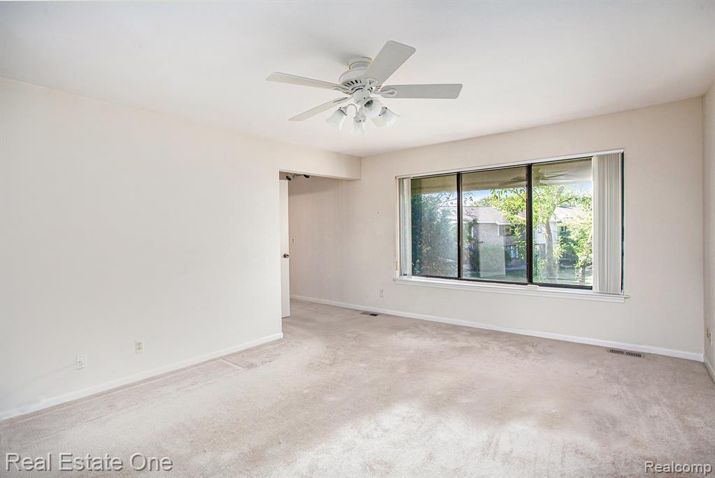 7187 Pebble Park Drive, West Bloomfield, MI — Photo 14