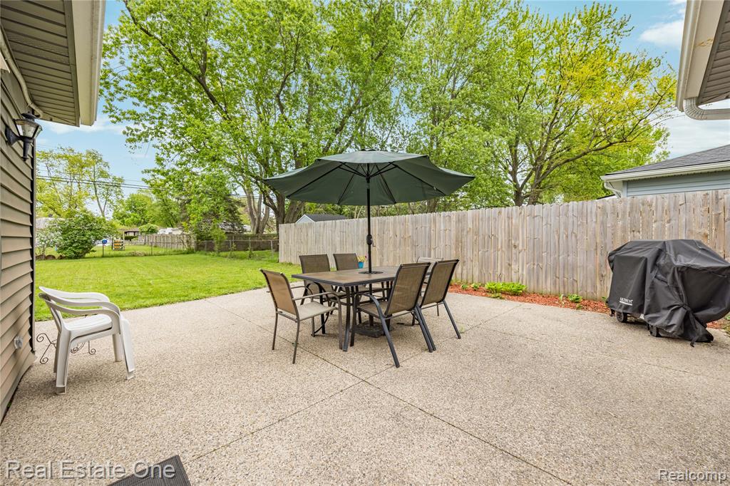2262 Kohler Street, Waterford, MI 48329 — Photo 41