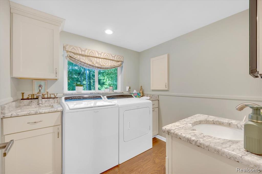 6875 Hubbard Road, Clarkston, MI 48348 — Photo 37