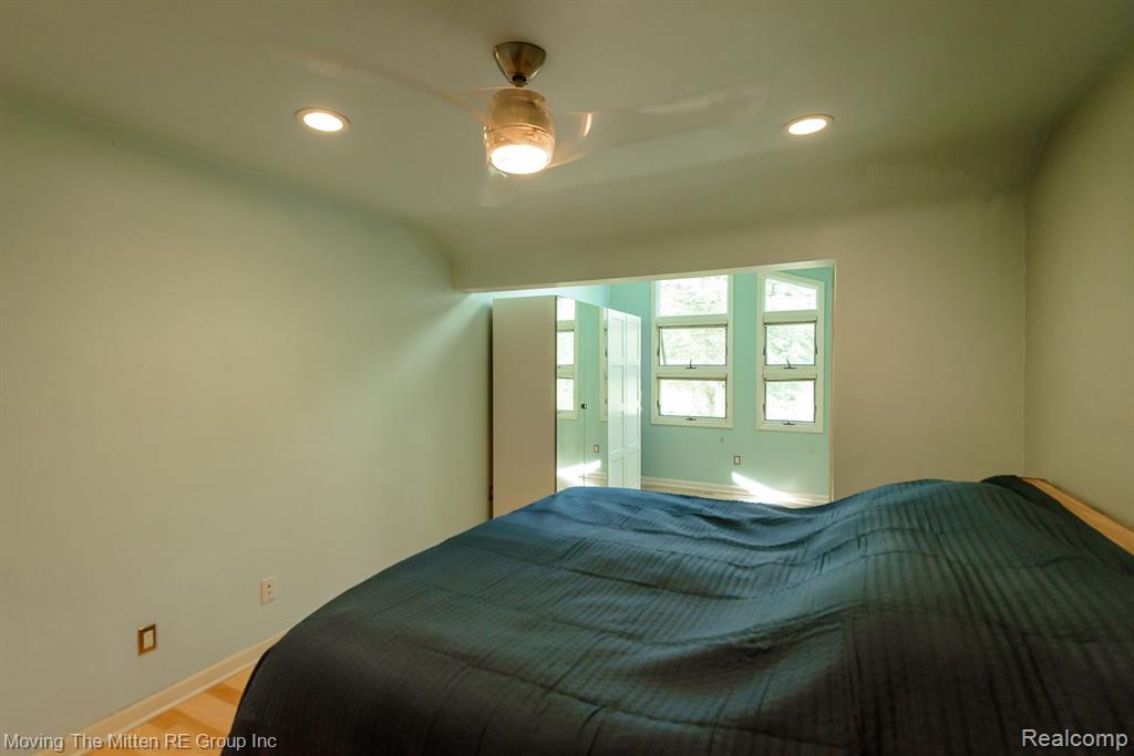 3090 EDGEWOOD Drive, Ann Arbor, MI 48104 — Photo 16