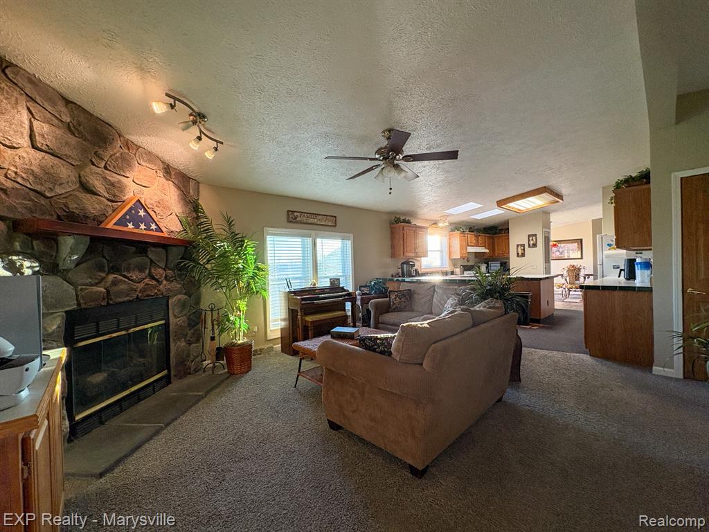 6433 Norman Road, MI 48032 — Photo 9