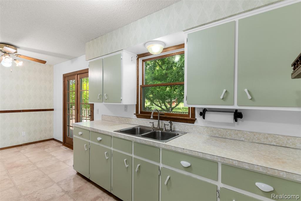 8141 Ohara Drive, Davison, MI 48423 — Photo 23