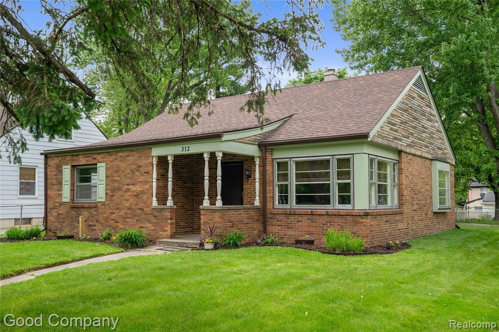 312 Dover Road, Waterford, MI 48328 — front exterior