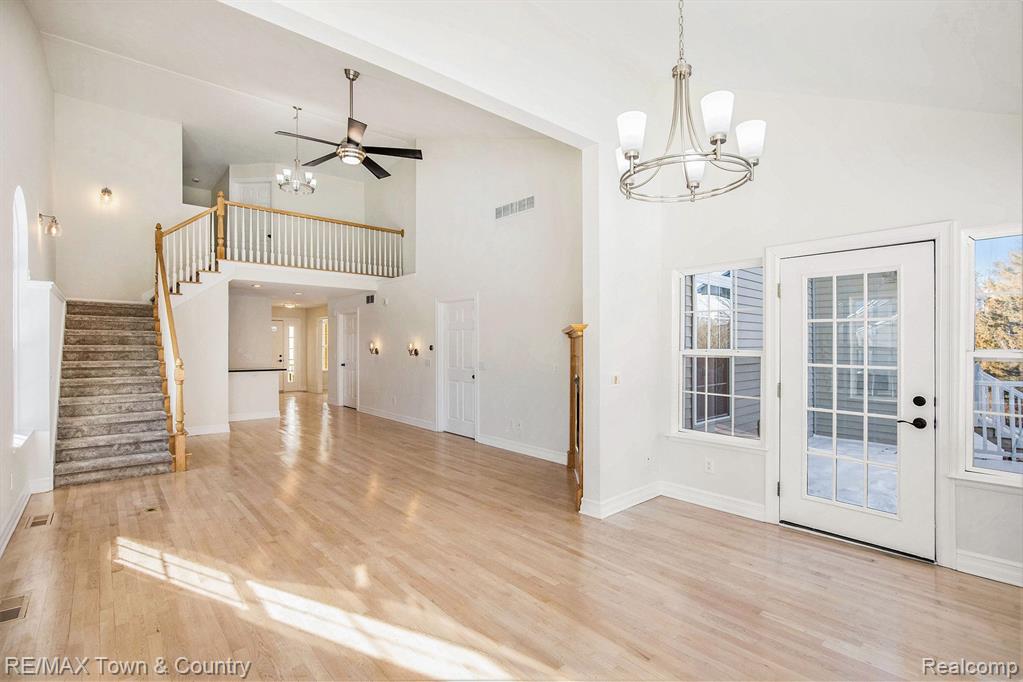 7170 KINGS Way, Flushing, MI 48433 — Photo 3