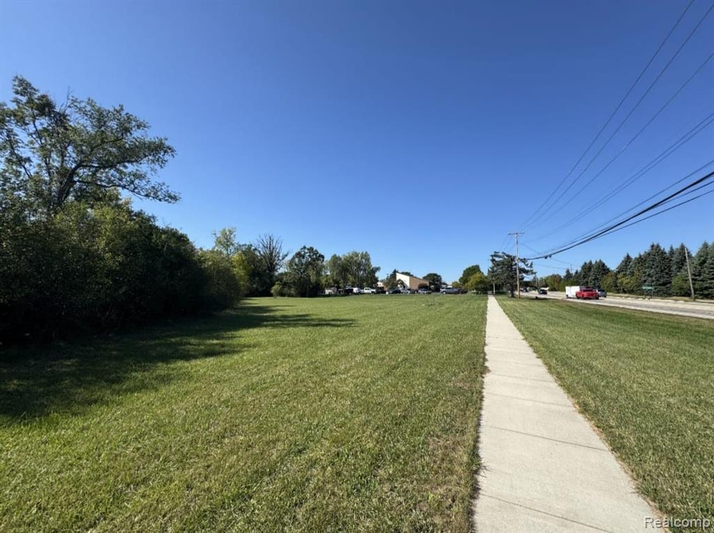 92 E Wattles Road, Troy, MI 48085 — Photo 7