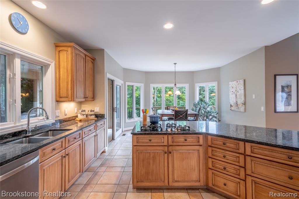 8003 Caribou Lake Lane, Clarkston, MI — Photo 21