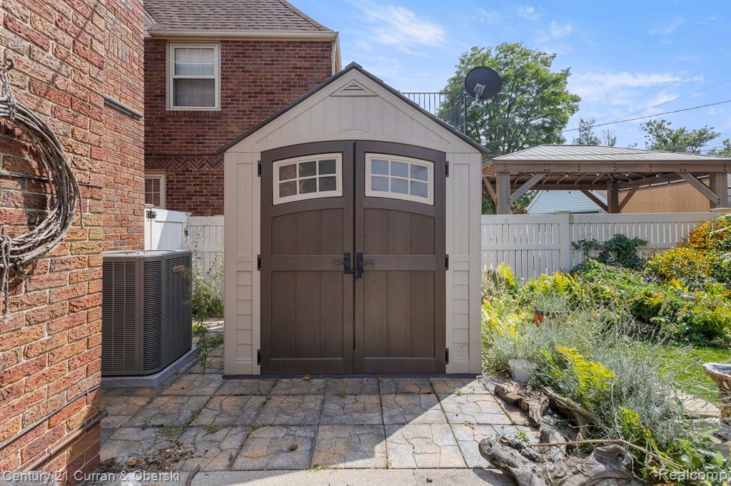 6825 Oakman, Dearborn, MI 48126 — Photo 37