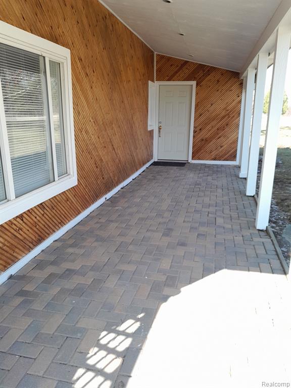 4098 E CARPENTER Road, Flint, MI 48506 — Photo 3