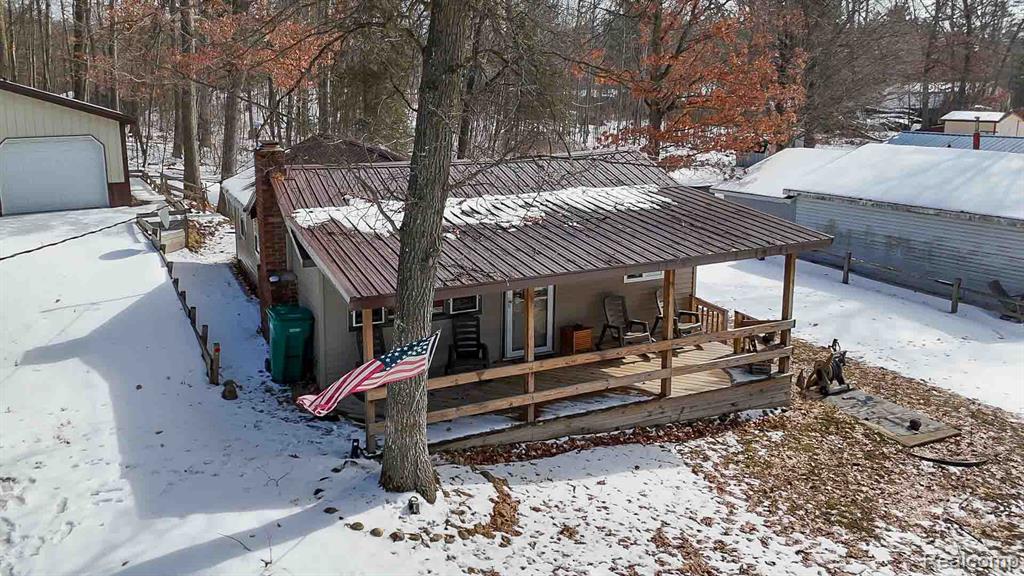 4712 Poplar Drive, Harrison, MI 48625 — Photo 4
