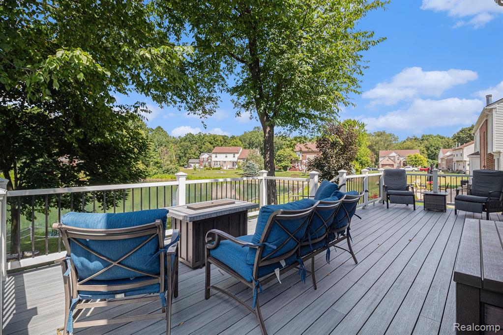 15893 PEBBLEBROOK Drive, Van Buren, MI 48111 — Photo 15