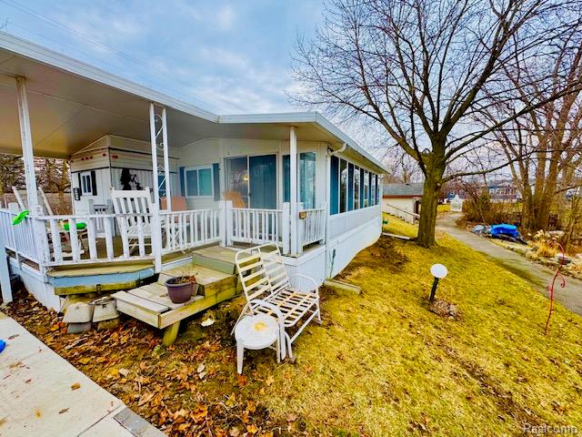 10001 E Goodall Road, 404, Durand, MI 48429 — Photo 4
