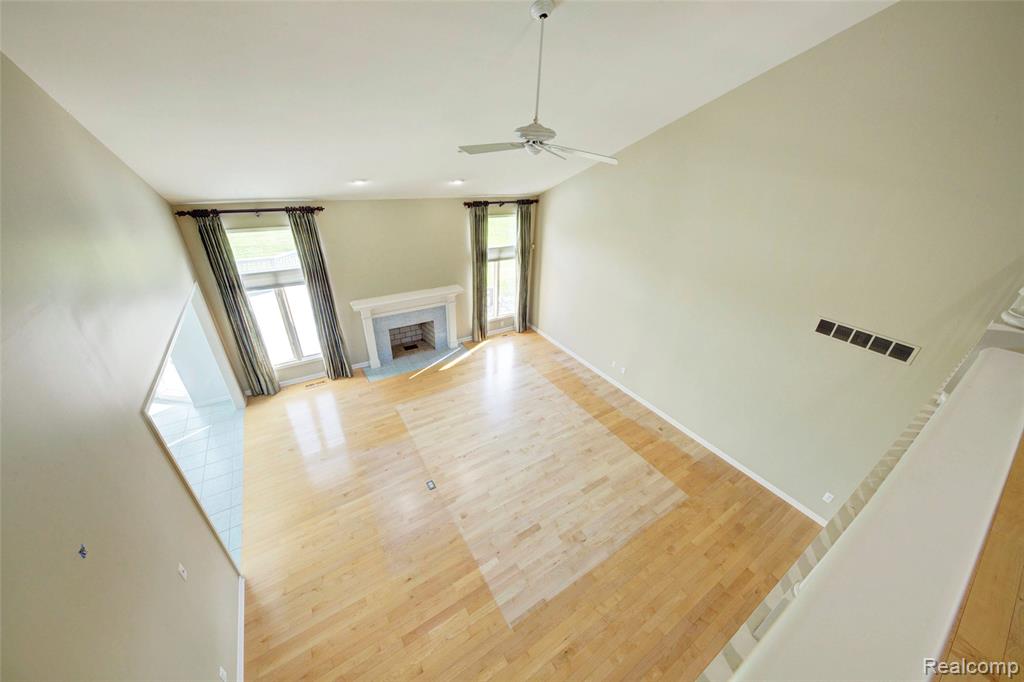 15756 Lamont Drive, Macomb, MI 48042 — Photo 29