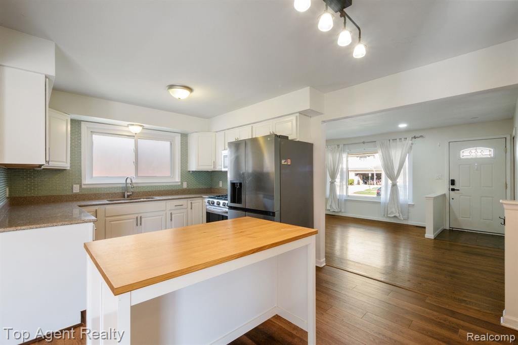 1973 Alexander Drive, Troy, MI 48083 — Photo 23